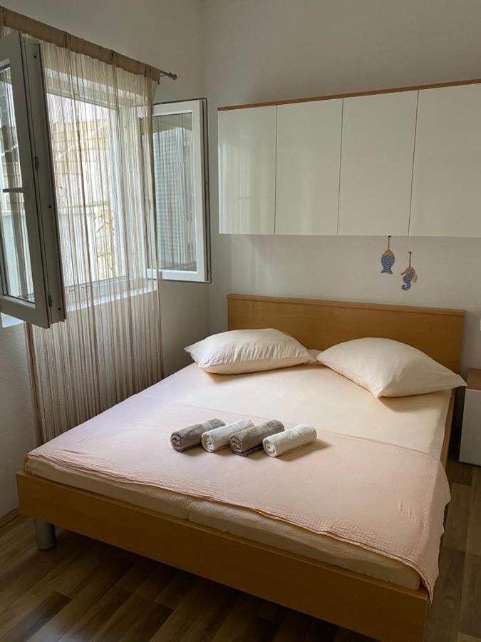 Apartmani Znaor Baška Voda Buitenkant foto