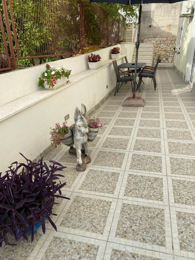 Apartmani Znaor Baška Voda Buitenkant foto