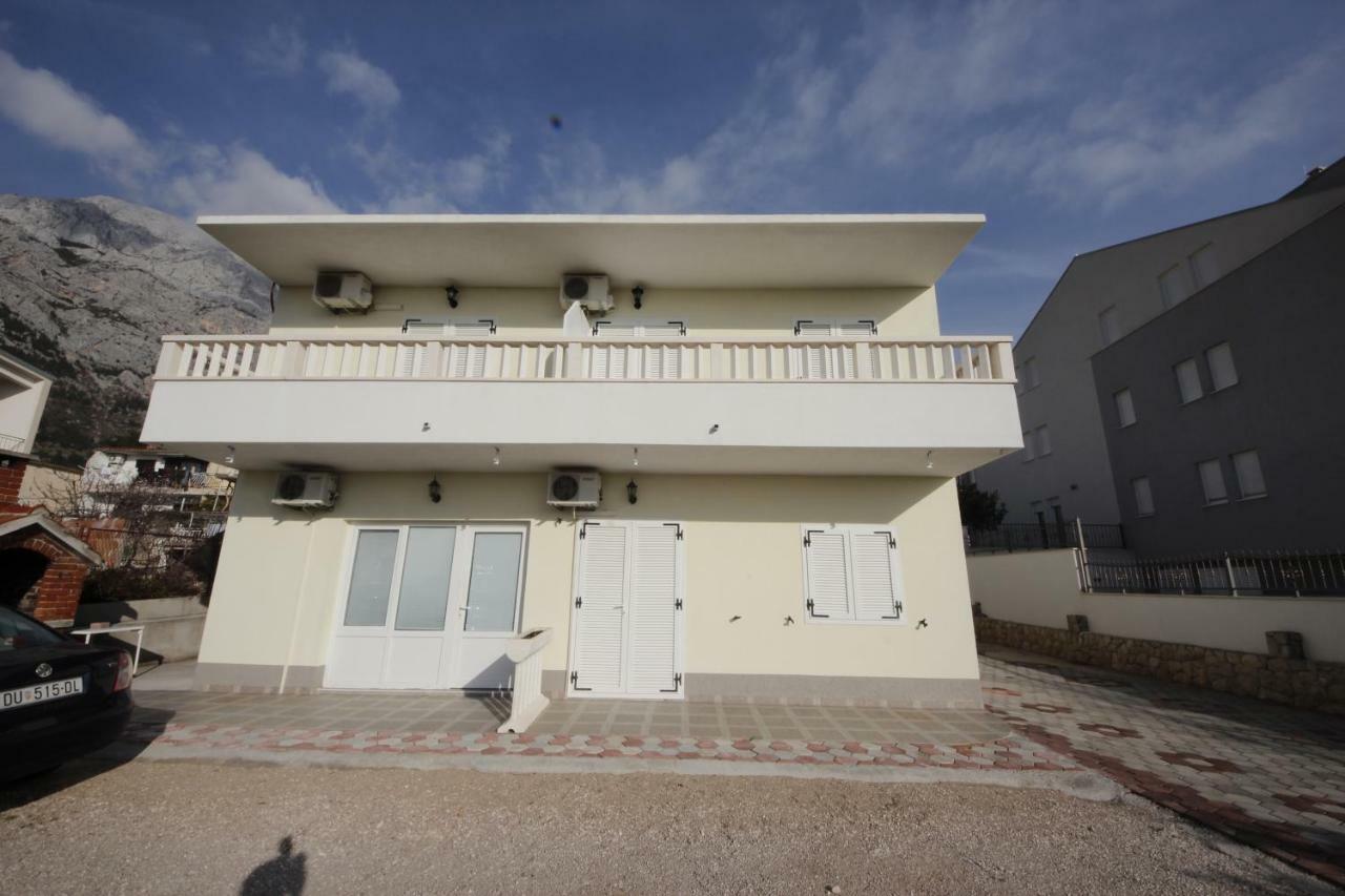 Apartmani Znaor Baška Voda Buitenkant foto